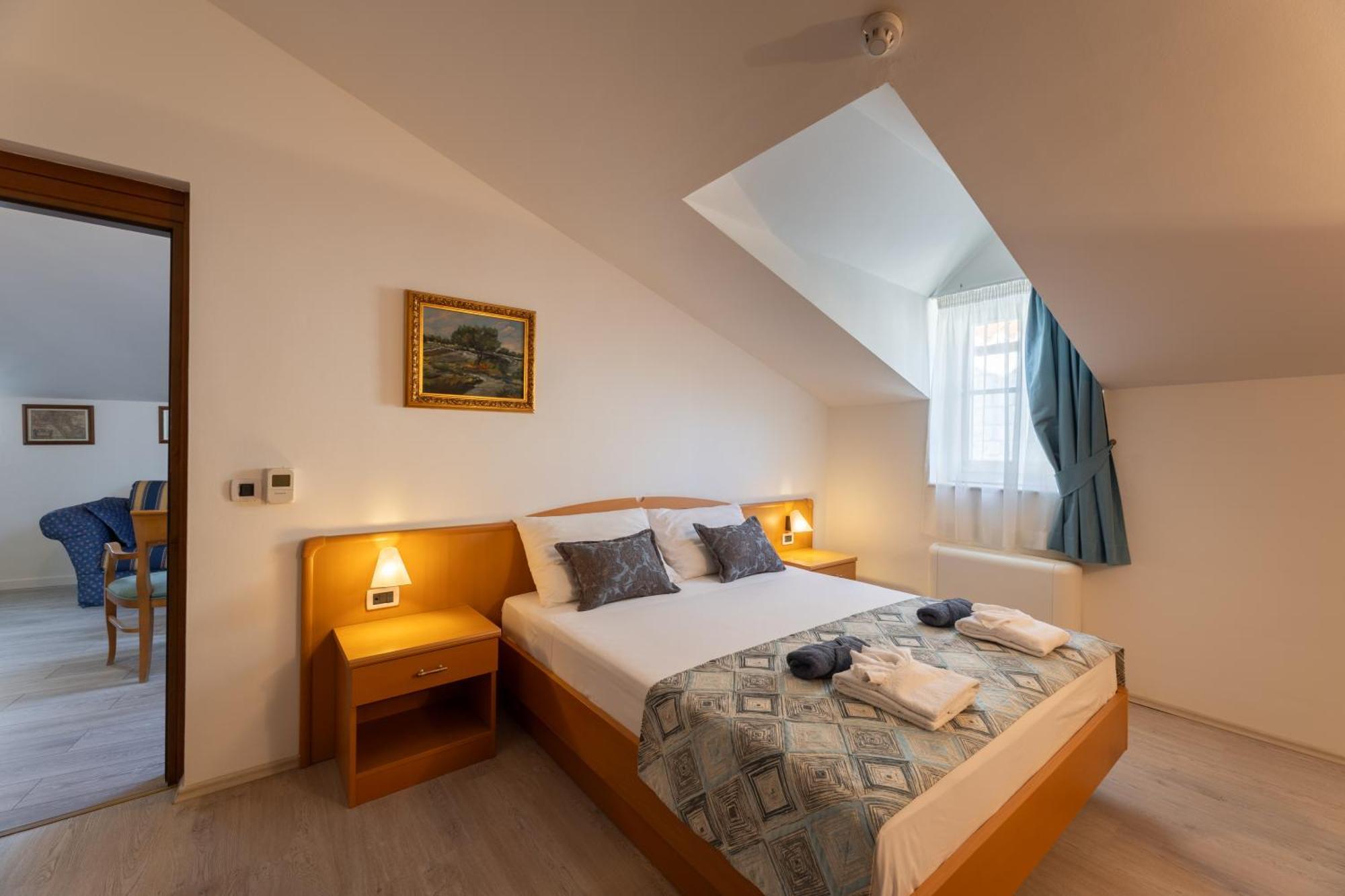 Villa Fontana Trogir Eksteriør bilde