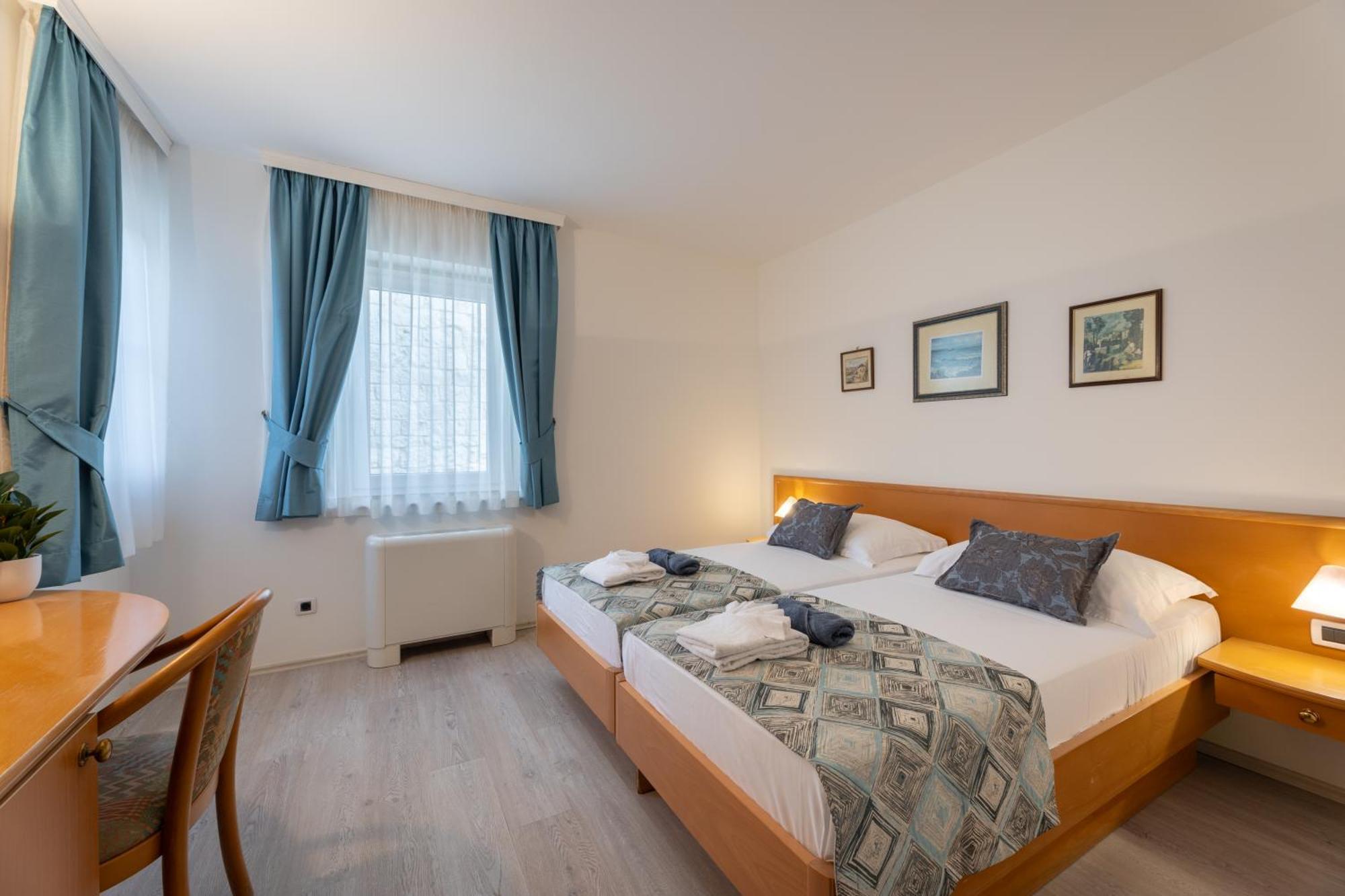 Villa Fontana Trogir Eksteriør bilde