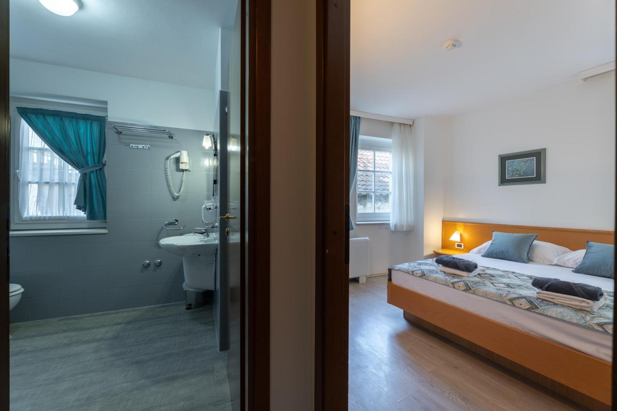Villa Fontana Trogir Eksteriør bilde